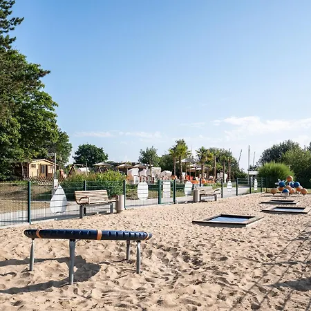 App 356 - Strandlage זירקסדורף